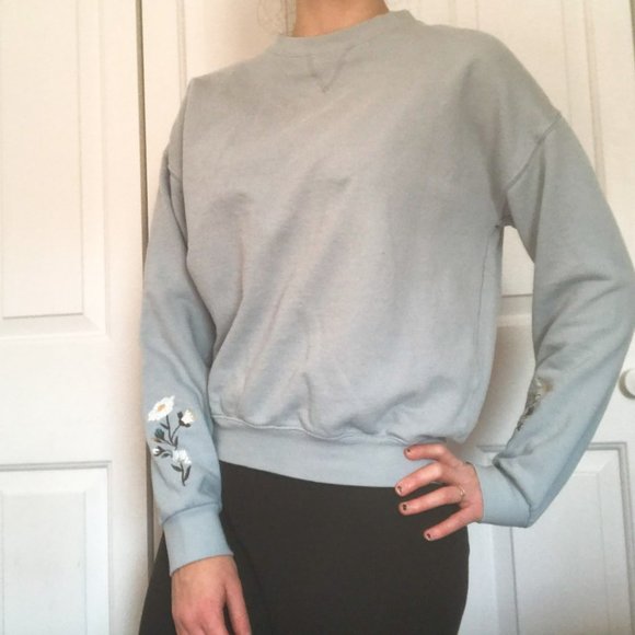 Flower embraided sweater - Picture 3 of 11